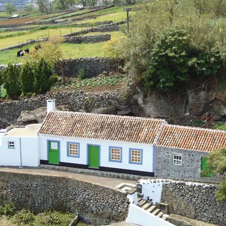 Casa Da Fonte 앙그라두에루이스무